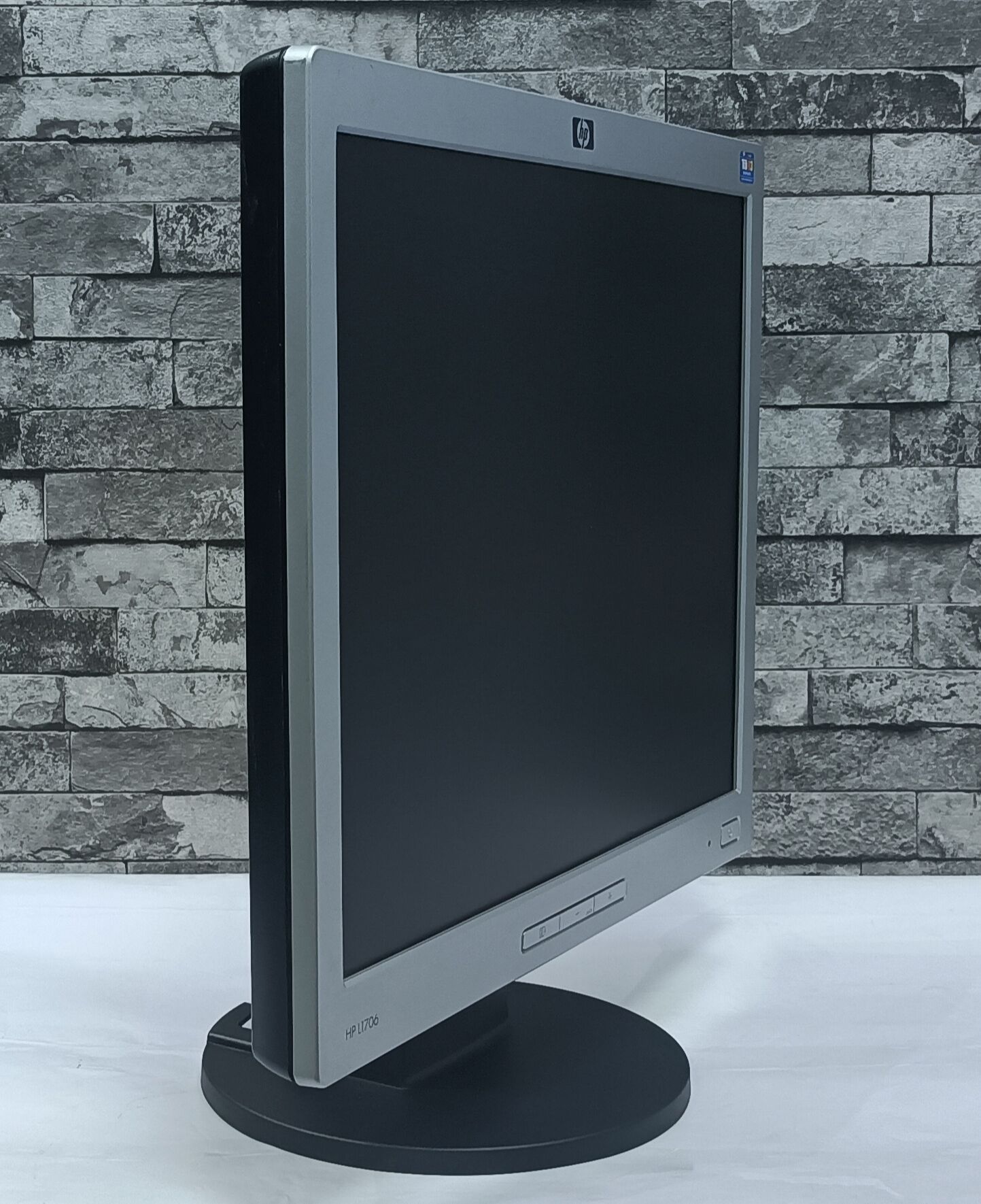 HP L1706 17 Inch Monitor (USED) - Image 5